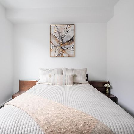 Fancy Downtown House With Hot Tub & Bbq By Globalstay Toronto Buitenkant foto