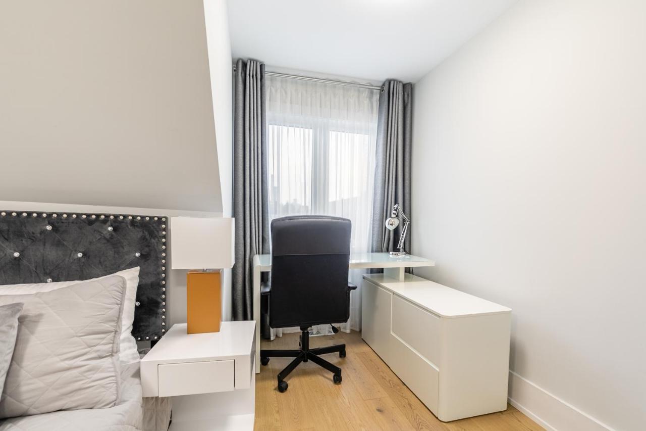 Fancy Downtown House With Hot Tub & Bbq By Globalstay Toronto Buitenkant foto