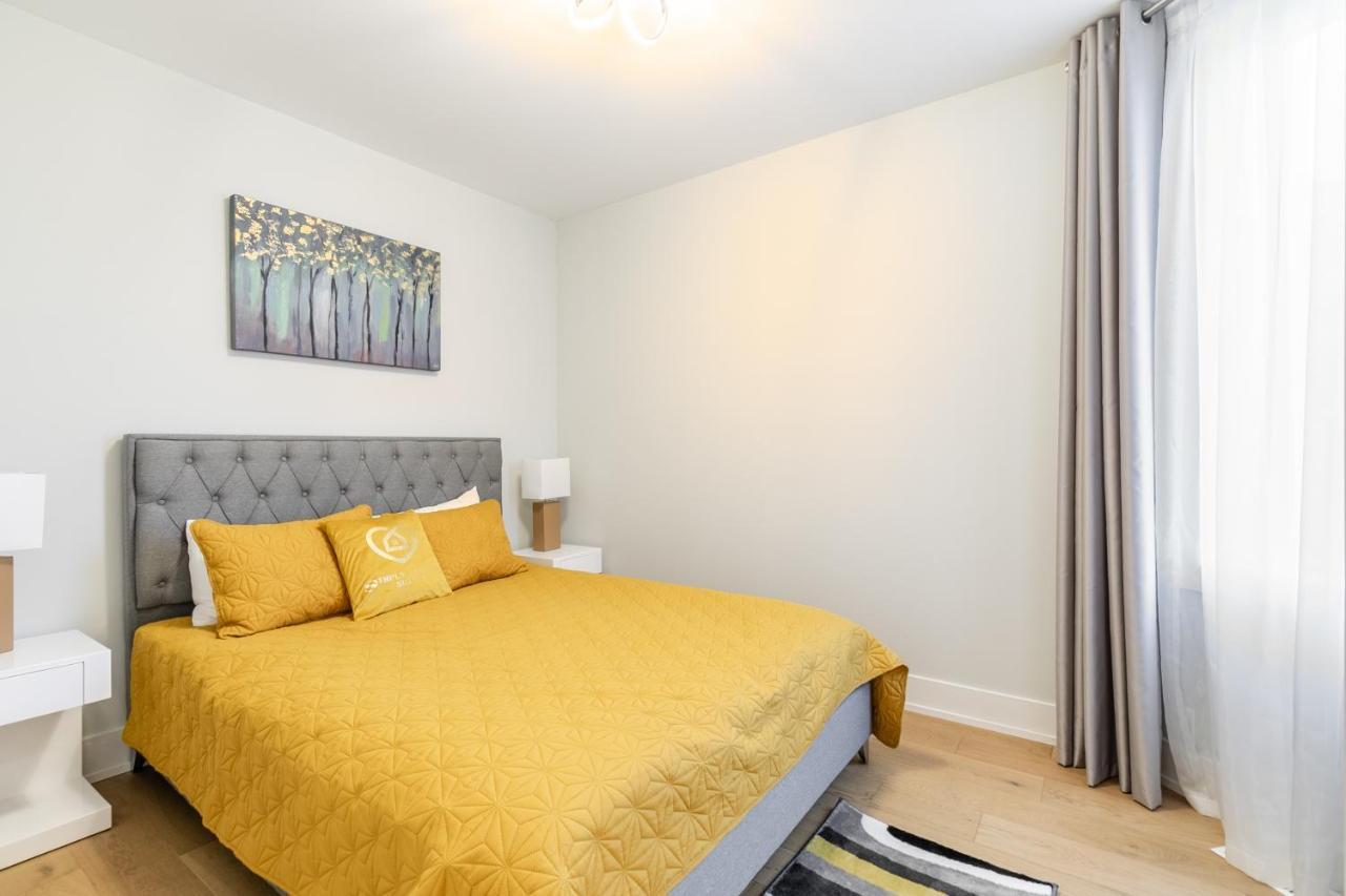 Fancy Downtown House With Hot Tub & Bbq By Globalstay Toronto Buitenkant foto