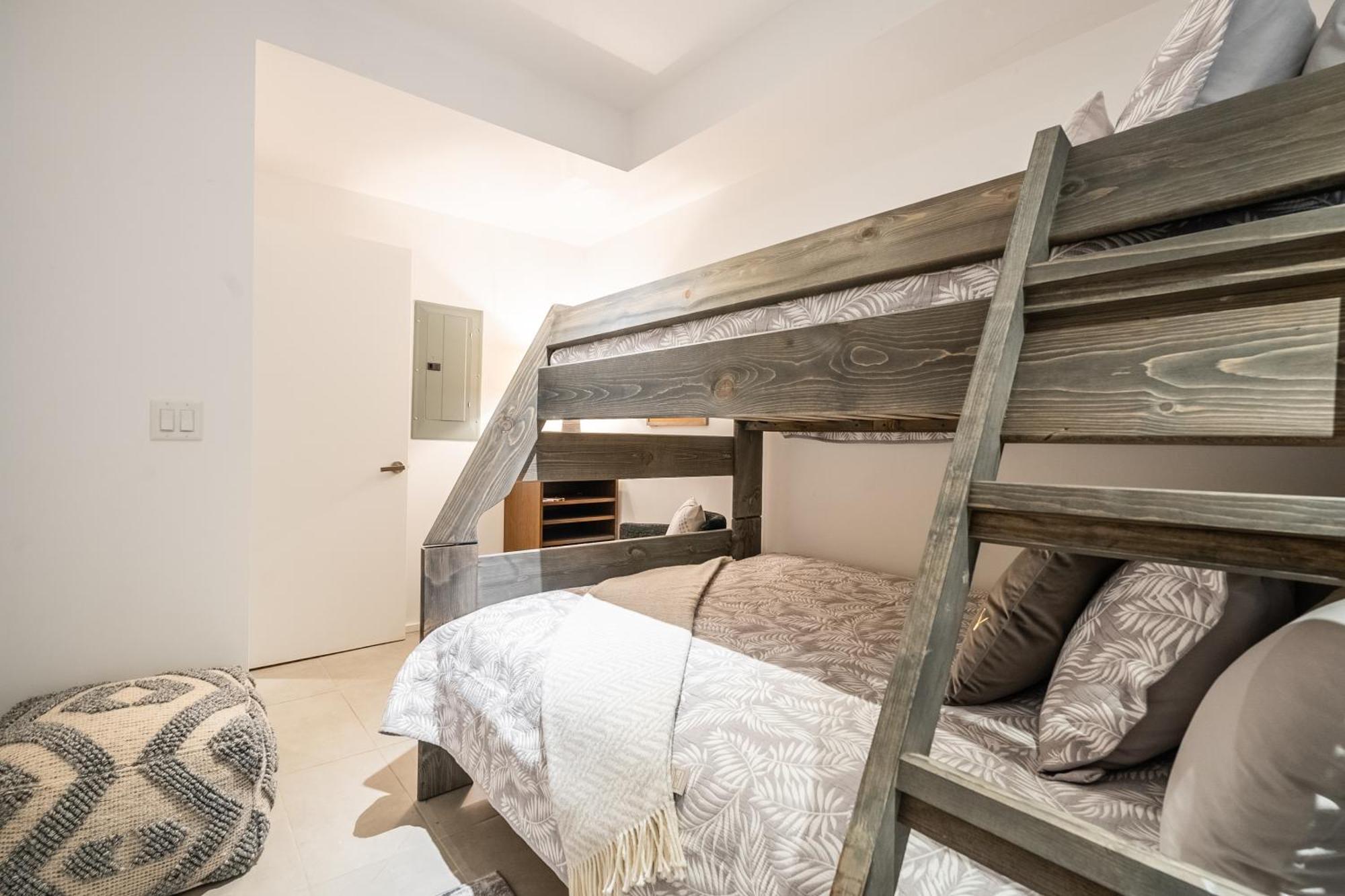 Fancy Downtown House With Hot Tub & Bbq By Globalstay Toronto Buitenkant foto